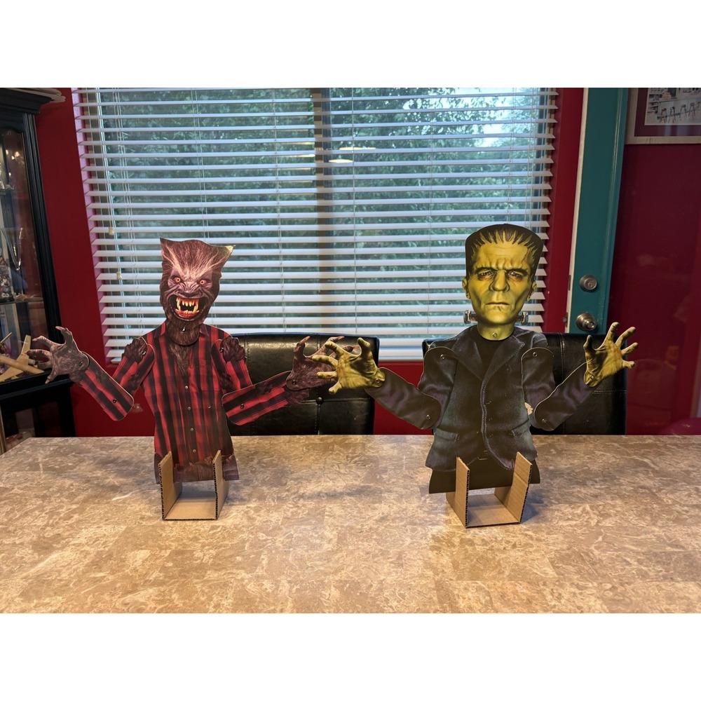 Frankenstein & Wolf Man 17" Jointed Die Cut Half Body Halloween Decor